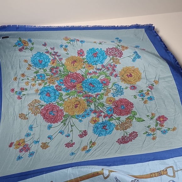 FRANCO FERRARI 100% Silk Blue Floral and Chain Pattern Scarf Extra Large - Picture 3 of 16